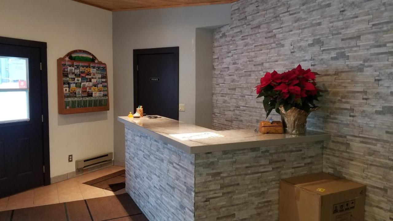 Valley Hi Hotel Фрейзър Екстериор снимка